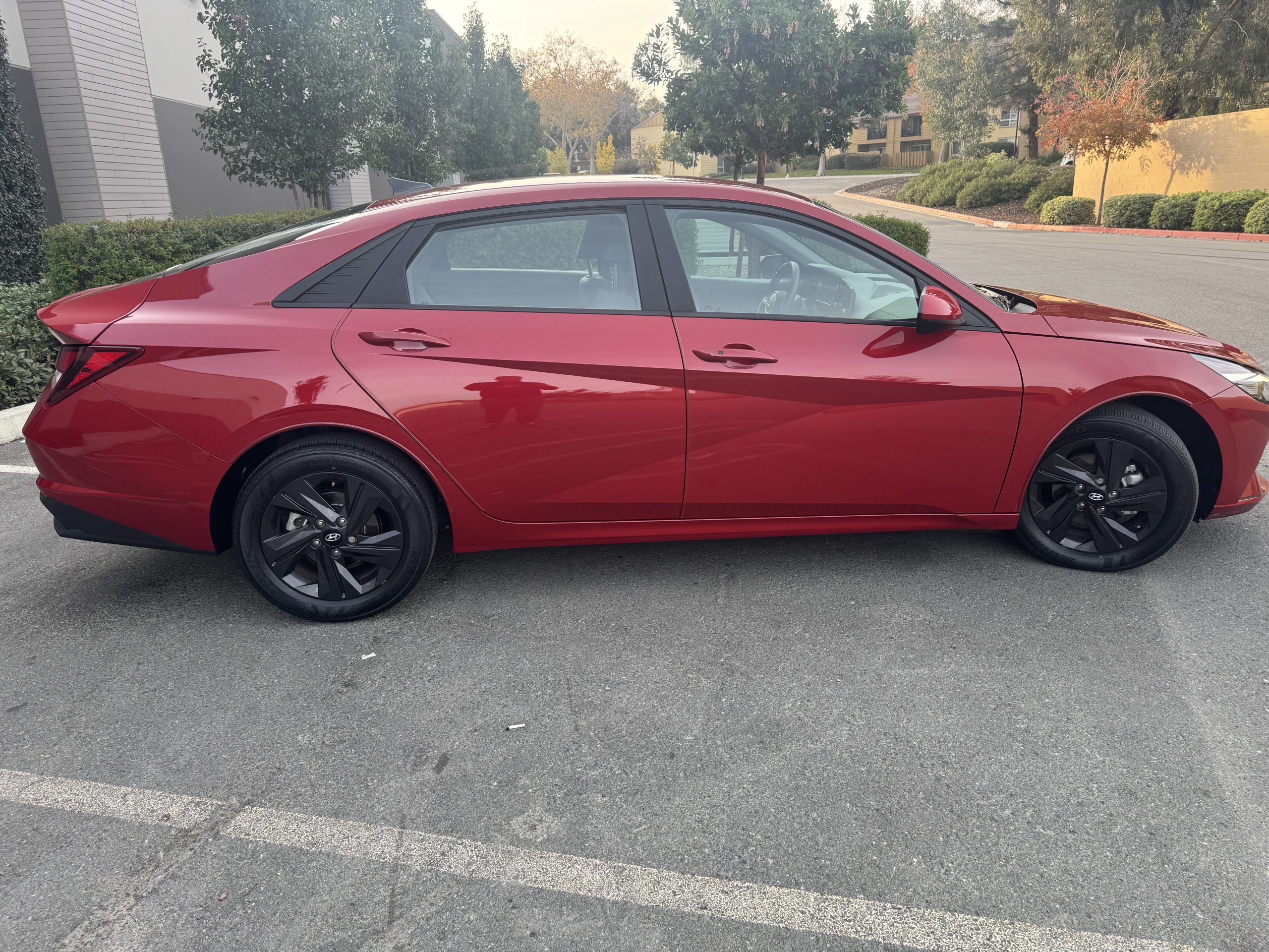 2021 Hyundai Elantra SEL - Image 13